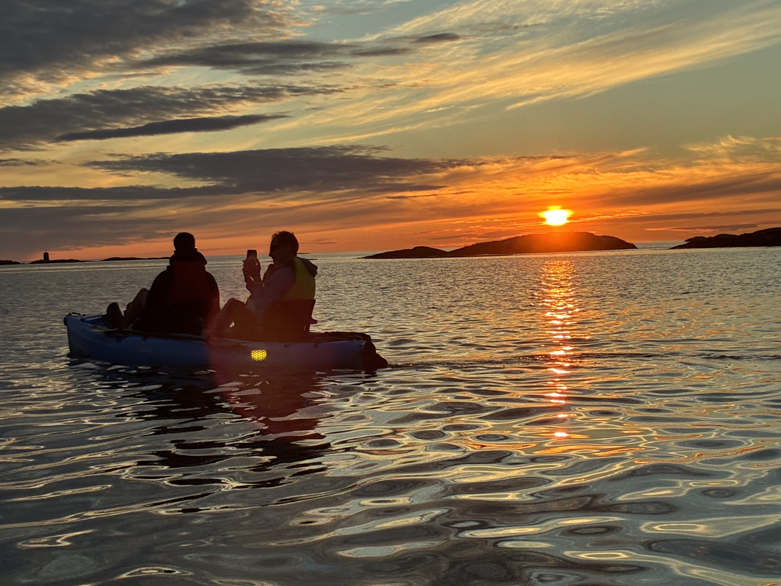 Soleil de minuit à Sommaroy en Hobie kayak – Image 12